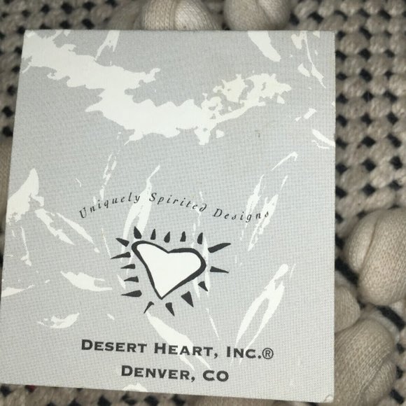 Vintage Desert Heart Boho Earrings - Picture 5 of 5